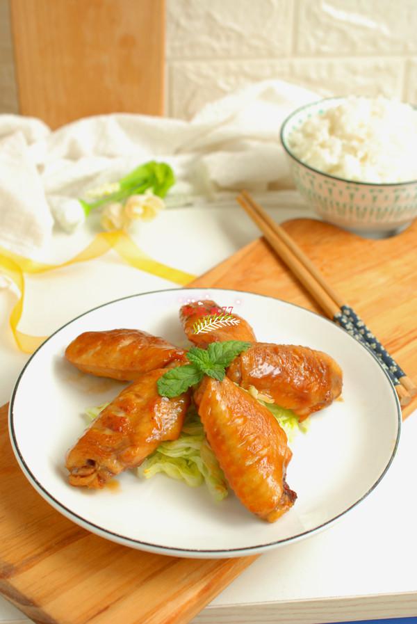 蠔油燜雞翅的做法-家常味燜菜譜-易網(wǎng)健康養(yǎng)生網(wǎng) 蠔油燜雞翅的做法-家常味燜菜譜