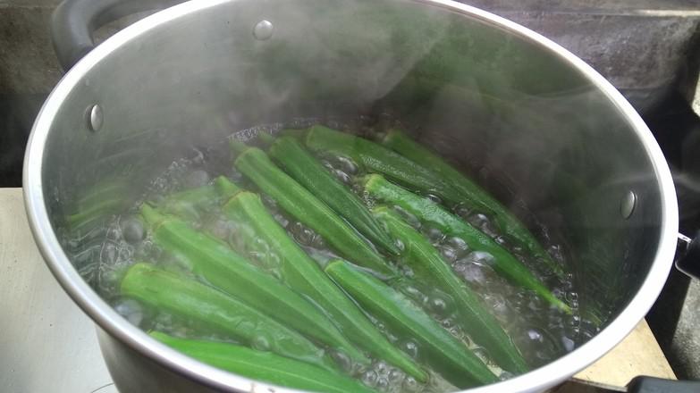 蒜蓉秋葵的做法-蒜香味熗菜譜