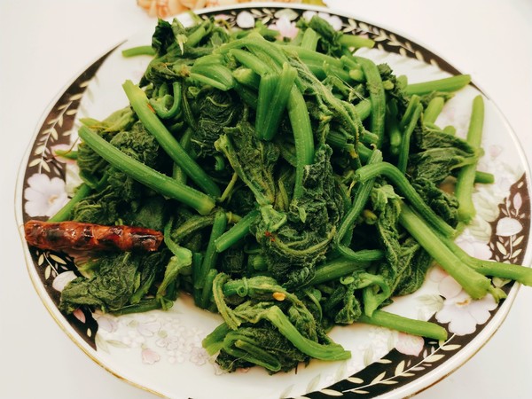 爆炒南瓜尖的做法-咸鮮味炒菜譜-易網健康養生網 爆炒南瓜尖的做法-咸鮮味炒菜譜