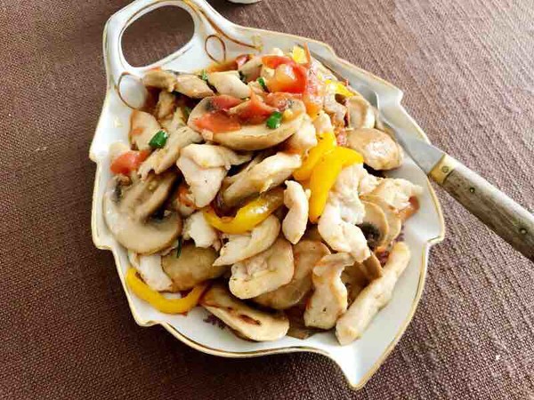 蘑菇雞肉的做法-咸鮮味炒菜譜-易網健康養生網 蘑菇雞肉的做法-咸鮮味炒菜譜