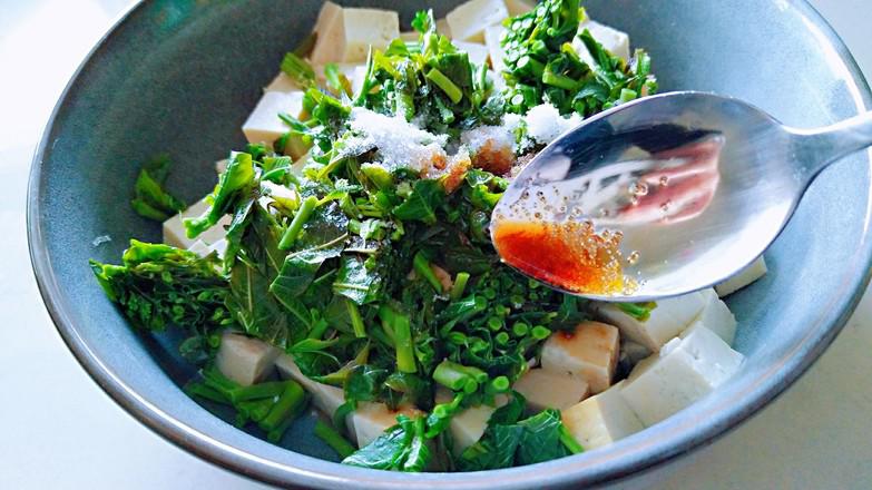 香椿拌豆腐的做法-咸鮮味拌菜譜