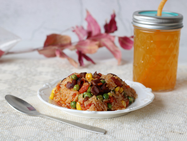 愛心炒飯#早餐#的做法-家常味炒菜譜