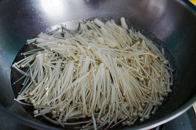 涼拌金針菇蘿卜苗的做法-酸甜味拌菜譜-易網健康養生網 涼拌金針菇蘿卜苗的做法-酸甜味拌菜譜