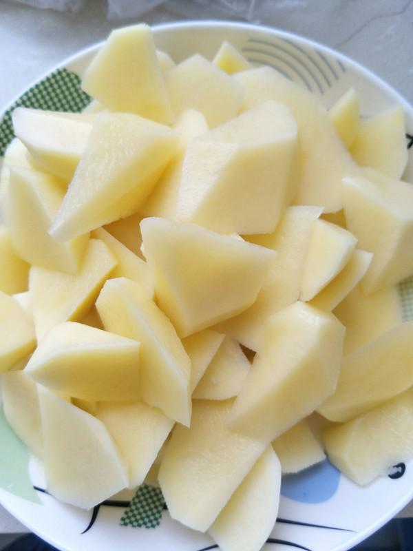 紅燒肉燉土豆的做法-家常味燉菜譜-易網(wǎng)健康養(yǎng)生網(wǎng) 紅燒肉燉土豆的做法-家常味燉菜譜