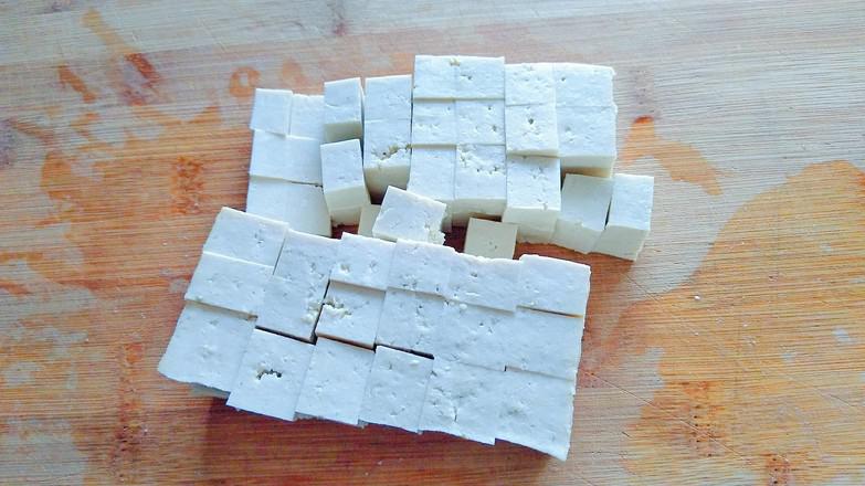 香椿拌豆腐的做法-咸鮮味拌菜譜