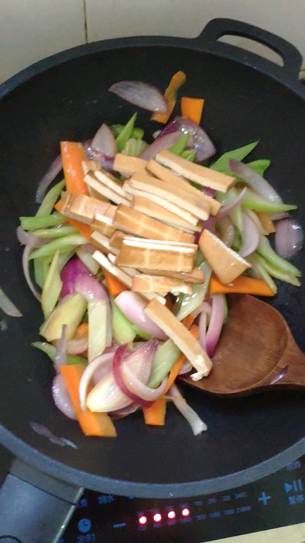 盛夏的美食的做法-家常味炒菜譜