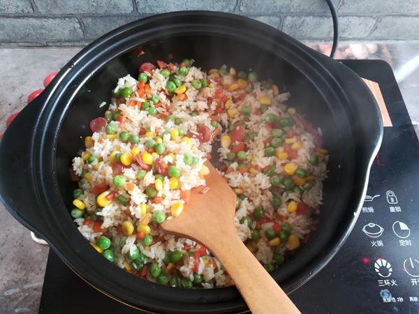 愛心炒飯#早餐#的做法-家常味炒菜譜