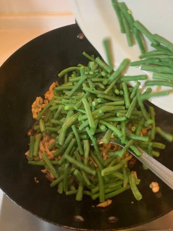 豇豆炒肉絲的做法-酸辣味炒菜譜