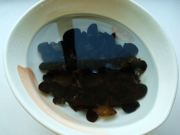 絲瓜木耳炒雞蛋的做法-咸鮮味炒菜譜-易網(wǎng)健康養(yǎng)生網(wǎng) 絲瓜木耳炒雞蛋的做法-咸鮮味炒菜譜