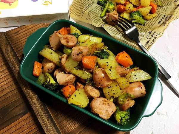 香腸烤土豆的做法-黑椒味烤菜譜-易網健康養生網 香腸烤土豆的做法-黑椒味烤菜譜