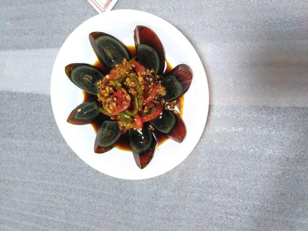 雙椒虎皮皮蛋的做法-麻辣味拌菜譜-易網健康養生網 雙椒虎皮皮蛋的做法-麻辣味拌菜譜