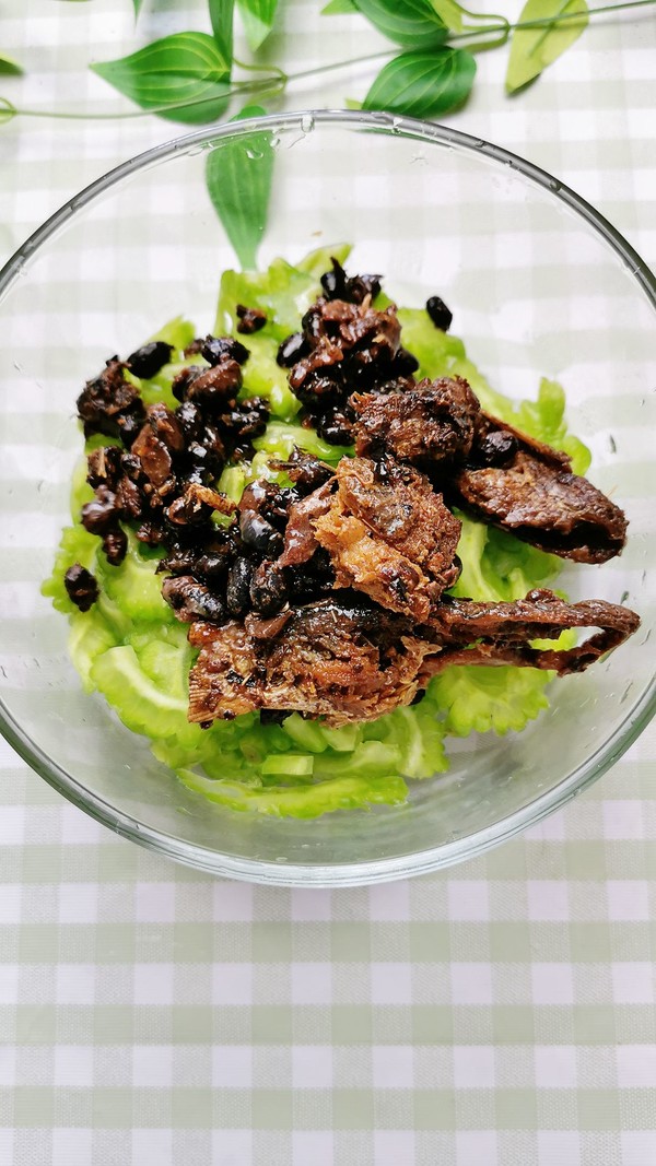 豆豉鯪魚拌苦瓜的做法-其它口味拌菜譜-易網健康養生網 豆豉鯪魚拌苦瓜的做法-其它口味拌菜譜