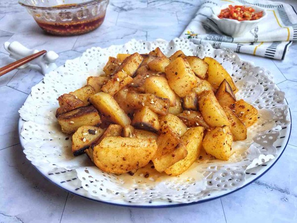 煎土豆的做法-香辣味煎菜譜