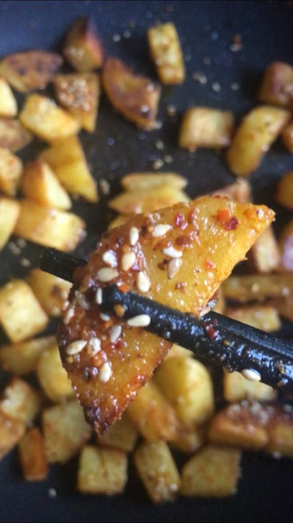 煎土豆的做法-香辣味煎菜譜
