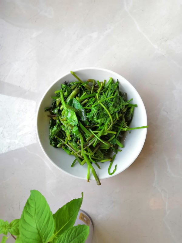 鴨腳板的做法-家常味炒菜譜-易網健康養生網 鴨腳板的做法-家常味炒菜譜