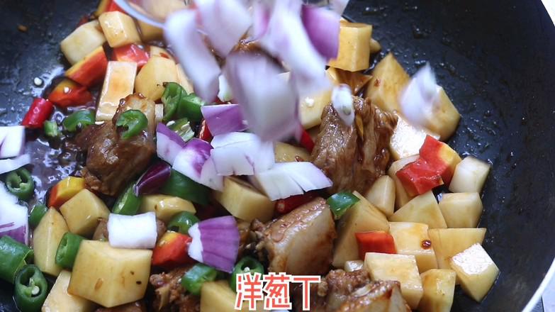 電飯煲排骨土豆飯的做法-咸鮮味煮菜譜-易網健康養生網 電飯煲排骨土豆飯的做法-咸鮮味煮菜譜