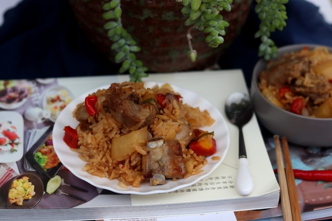 電飯煲排骨土豆飯的做法-咸鮮味煮菜譜-易網健康養生網 電飯煲排骨土豆飯的做法-咸鮮味煮菜譜