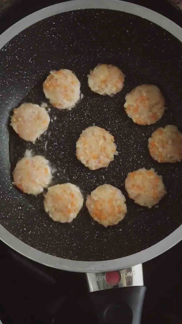 mini雞肉蔬菜餅的做法-家常味煎菜譜-易網健康養生網 mini雞肉蔬菜餅的做法-家常味煎菜譜