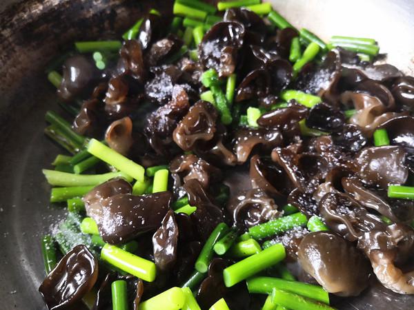 蒜苔炒假鮑魚的做法-咸鮮味炒菜譜-易網(wǎng)健康養(yǎng)生網(wǎng) 蒜苔炒假鮑魚的做法-咸鮮味炒菜譜