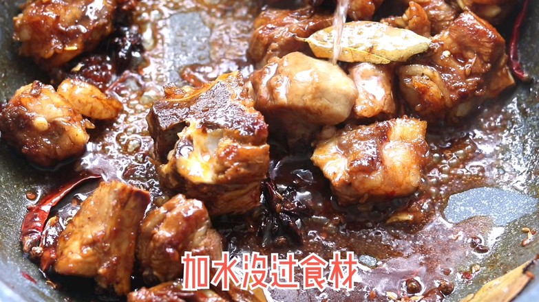 土豆燒排骨的做法-香辣味燒菜譜-易網(wǎng)健康養(yǎng)生網(wǎng) 土豆燒排骨的做法-香辣味燒菜譜