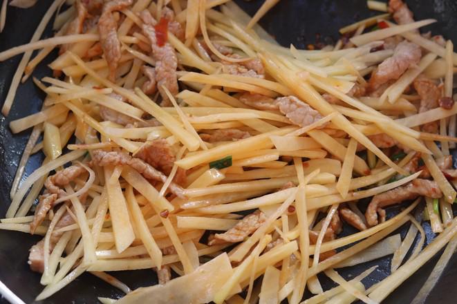 魚香土豆肉絲的做法-魚香味炒菜譜