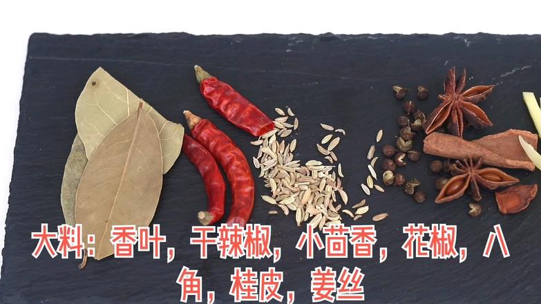 土豆燒排骨的做法-香辣味燒菜譜-易網(wǎng)<a href=http://www.xllyou.com/ target=_blank class=infotextkey>健康養(yǎng)生</a>網(wǎng) 土豆燒排骨的做法-香辣味燒菜譜