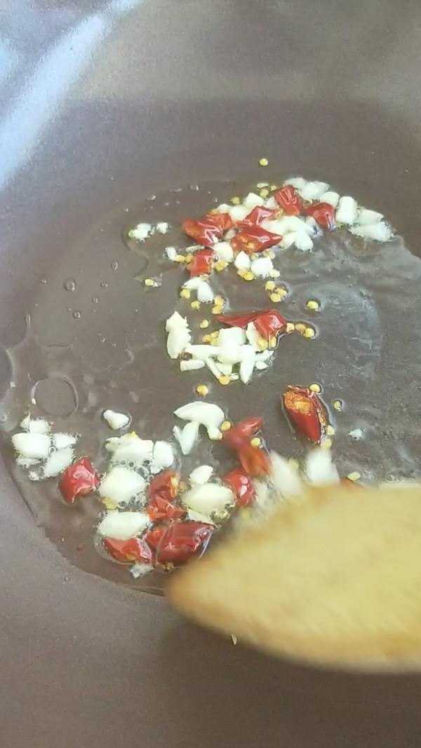 醋熘白菜的做法-酸辣味炒菜譜-易網健康養生網 醋熘白菜的做法-酸辣味炒菜譜