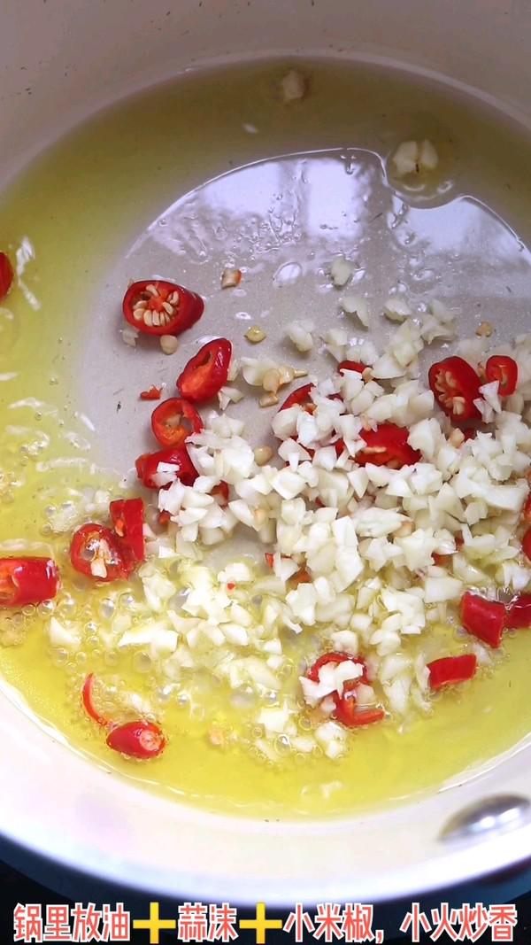 黃瓜拌雞絲的做法-酸辣味拌菜譜-易網健康養生網 黃瓜拌雞絲的做法-酸辣味拌菜譜