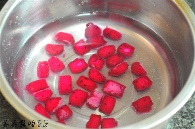 火龍果丸子拌黃瓜的做法-家常味拌菜譜-易網(wǎng)健康養(yǎng)生網(wǎng) 火龍果丸子拌黃瓜的做法-家常味拌菜譜