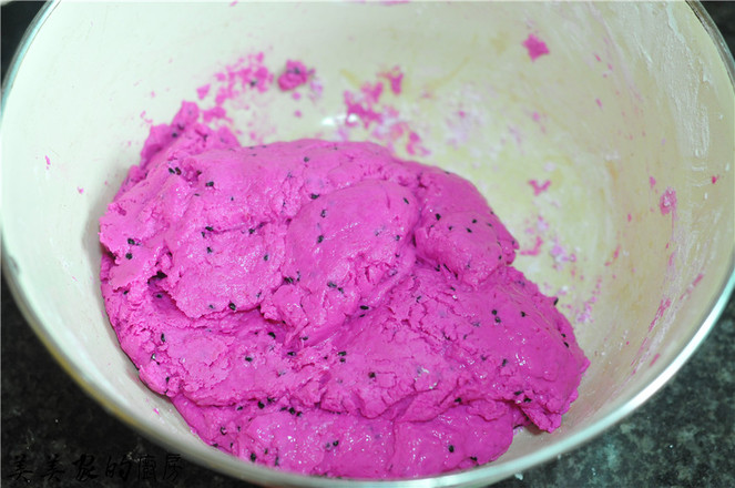 火龍果丸子拌黃瓜的做法-家常味拌菜譜-易網(wǎng)健康養(yǎng)生網(wǎng) 火龍果丸子拌黃瓜的做法-家常味拌菜譜