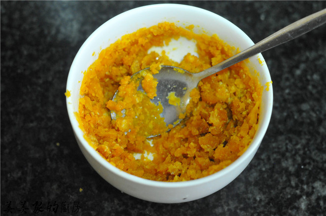 咸蛋黃焗苦瓜的做法-家常味炒菜譜-易網(wǎng)健康養(yǎng)生網(wǎng) 咸蛋黃焗苦瓜的做法-家常味炒菜譜