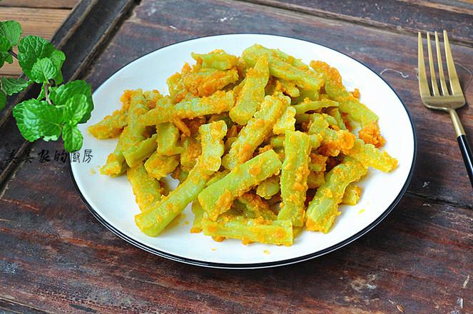 咸蛋黃焗苦瓜的做法-家常味炒菜譜-易網(wǎng)健康養(yǎng)生網(wǎng) 咸蛋黃焗苦瓜的做法-家常味炒菜譜