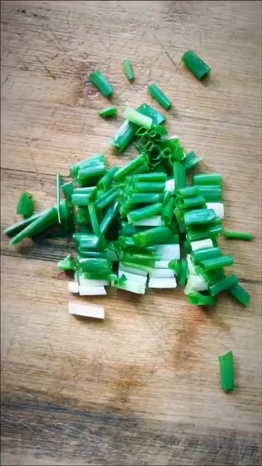 雞蛋煎百合的做法-家常味炒菜譜-易網健康養生網 雞蛋煎百合的做法-家常味炒菜譜