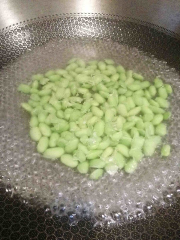 田雞燒毛豆的做法-家常味燒菜譜-易網(wǎng)健康養(yǎng)生網(wǎng) 田雞燒毛豆的做法-家常味燒菜譜