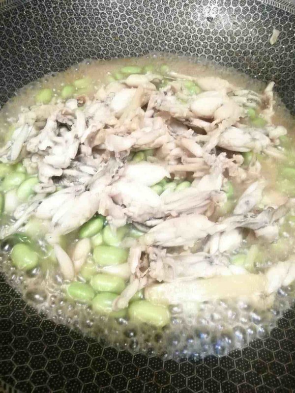 田雞燒毛豆的做法-家常味燒菜譜-易網(wǎng)健康養(yǎng)生網(wǎng) 田雞燒毛豆的做法-家常味燒菜譜