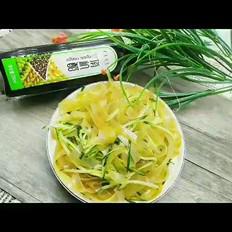 霸王超市～黃瓜涼拌粉皮的做法-咸鮮味拌菜譜