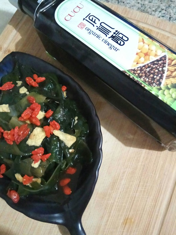 爽口涼拌裙帶菜的做法-家常味拌菜譜-易網健康養生網 爽口涼拌裙帶菜的做法-家常味拌菜譜