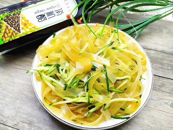 霸王超市～黃瓜涼拌粉皮的做法-咸鮮味拌菜譜