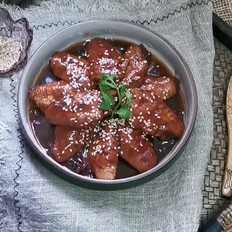 一瓶可樂玩轉一道菜——可樂雞翅的做法-家常味燒菜譜