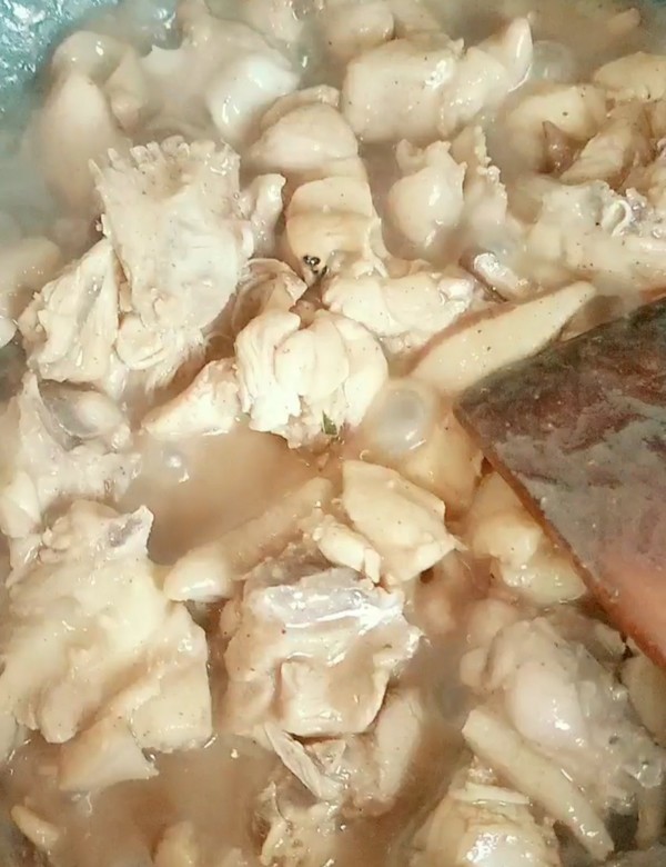 《荷葉糯米雞》的做法-咸鮮味蒸菜譜-易網(wǎng)健康養(yǎng)生網(wǎng) 《荷葉糯米雞》的做法-咸鮮味蒸菜譜