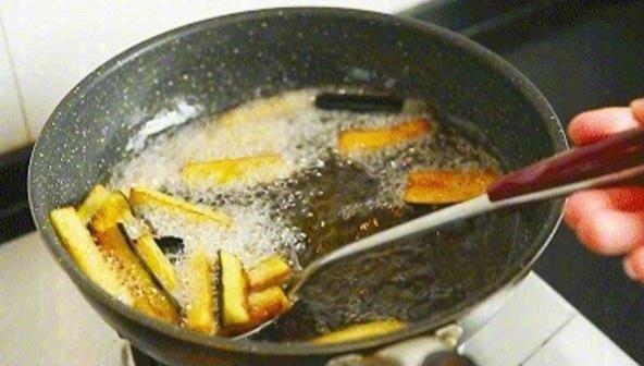 肉末茄子的做法-家常味炒菜譜-易網健康養生網 肉末茄子的做法-家常味炒菜譜