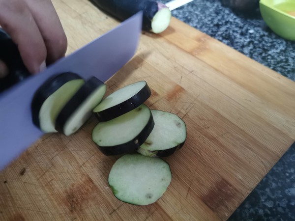 炸茄盒的做法-家常味炸菜譜-易網健康養生網 炸茄盒的做法-家常味炸菜譜