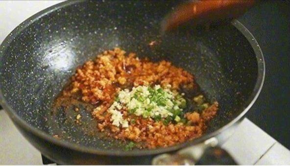 肉末茄子的做法-家常味炒菜譜-易網健康養生網 肉末茄子的做法-家常味炒菜譜