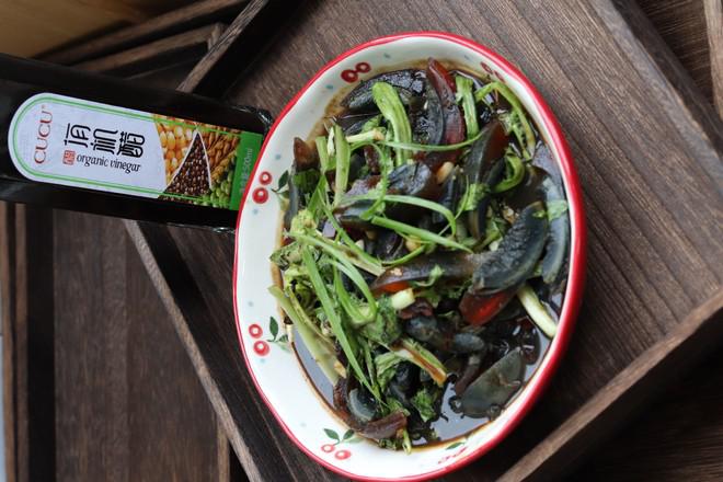 苦菊皮蛋的做法-酸甜味拌菜譜