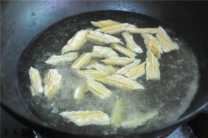 拌腐竹的做法-香辣味拌菜譜