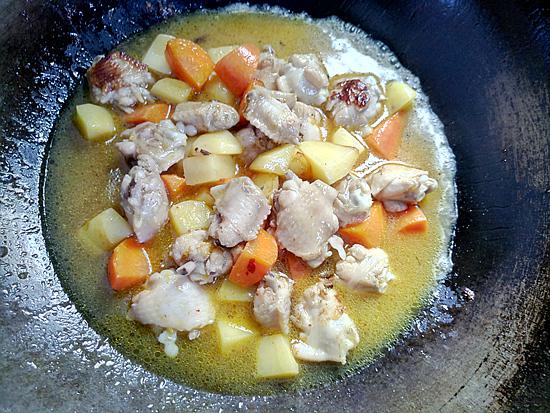 咖喱雞翅的做法-咖喱味燒菜譜-易網(wǎng)健康養(yǎng)生網(wǎng) 咖喱雞翅的做法-咖喱味燒菜譜