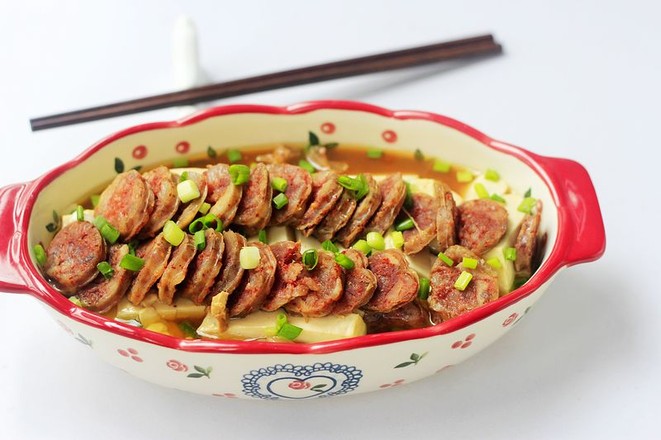 臘腸蒸豆腐的做法-咸鮮味蒸菜譜-易網健康養生網 臘腸蒸豆腐的做法-咸鮮味蒸菜譜
