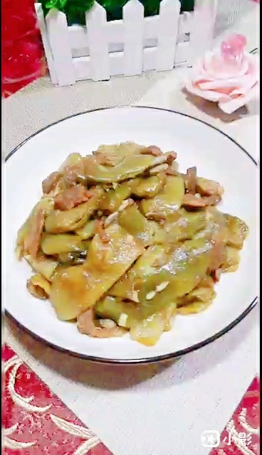 紅燒豆角的做法-家常味燉菜譜-易網健康養生網 紅燒豆角的做法-家常味燉菜譜