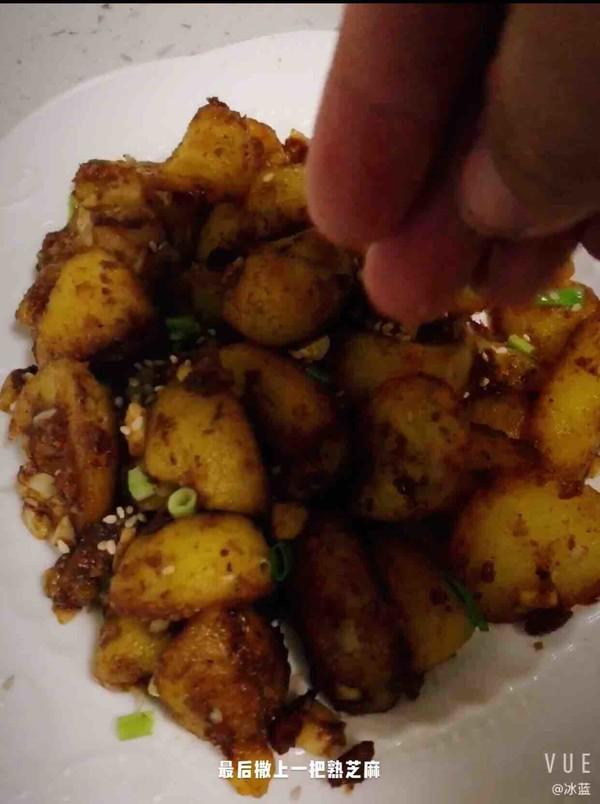 孜然椒鹽小土豆的做法-家常味煎菜譜-易網健康養生網 孜然椒鹽小土豆的做法-家常味煎菜譜