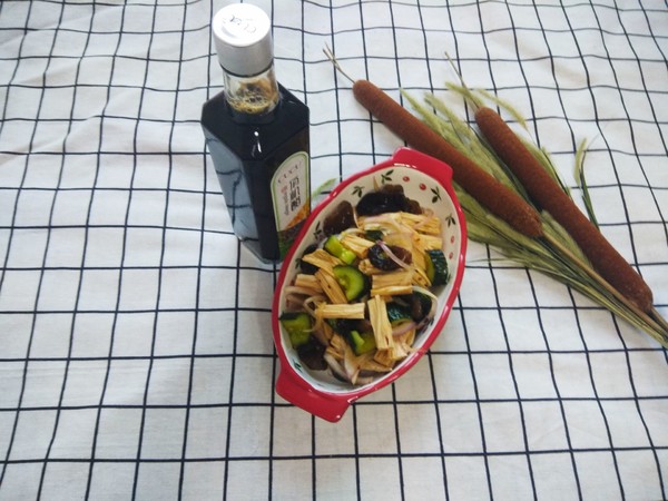 大拌菜的做法-酸辣味拌菜譜